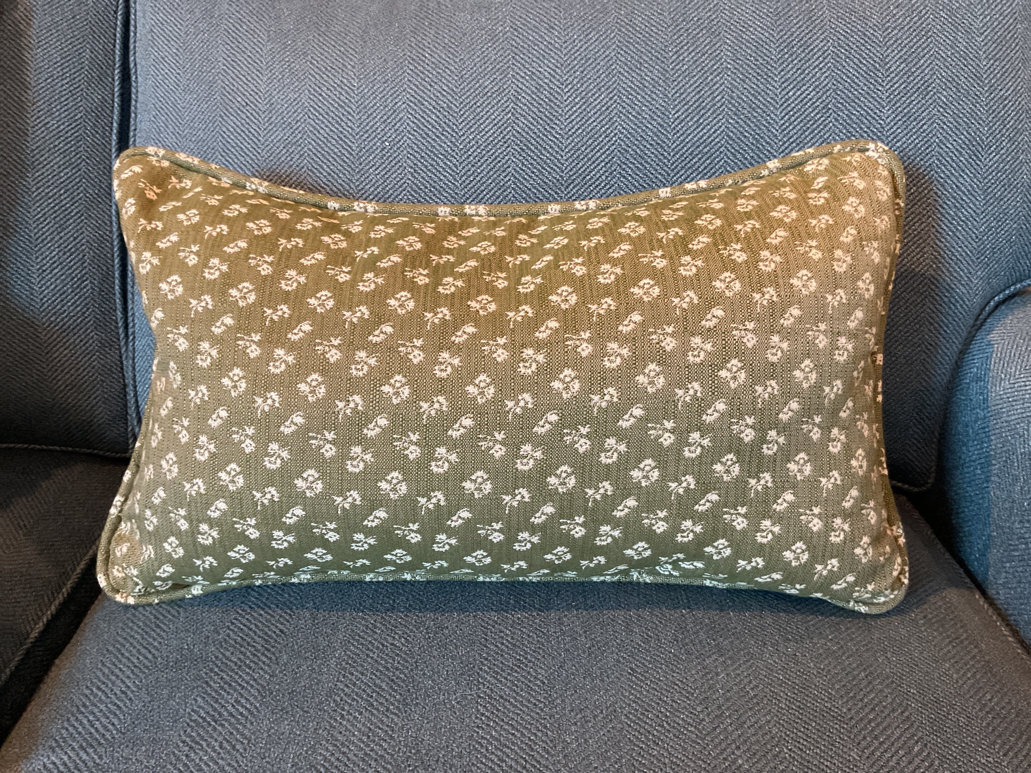 Joy Moss w/ Self Cord Pillow Sham