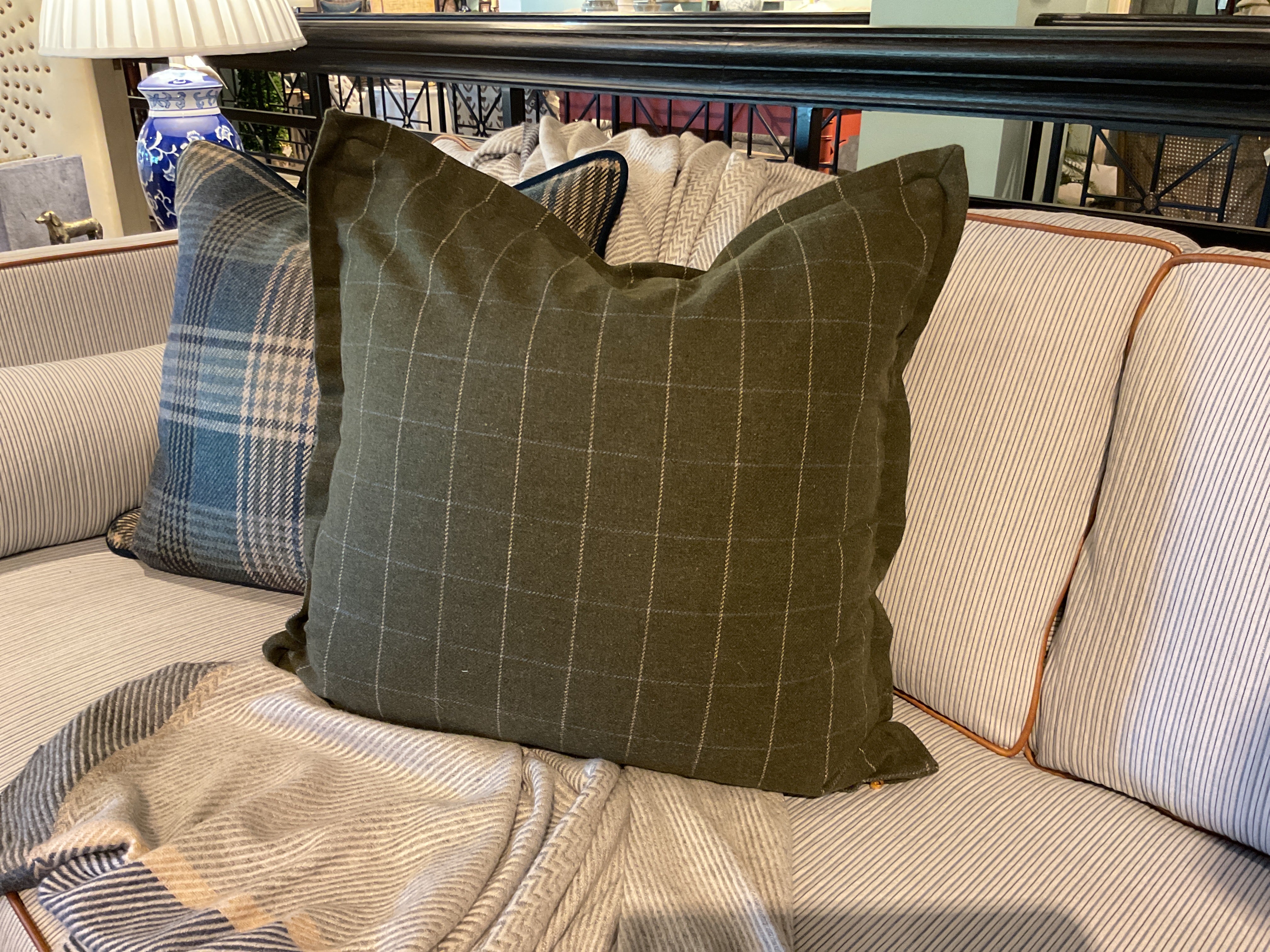 Square Dance w/ Self Flange Pillow Sham