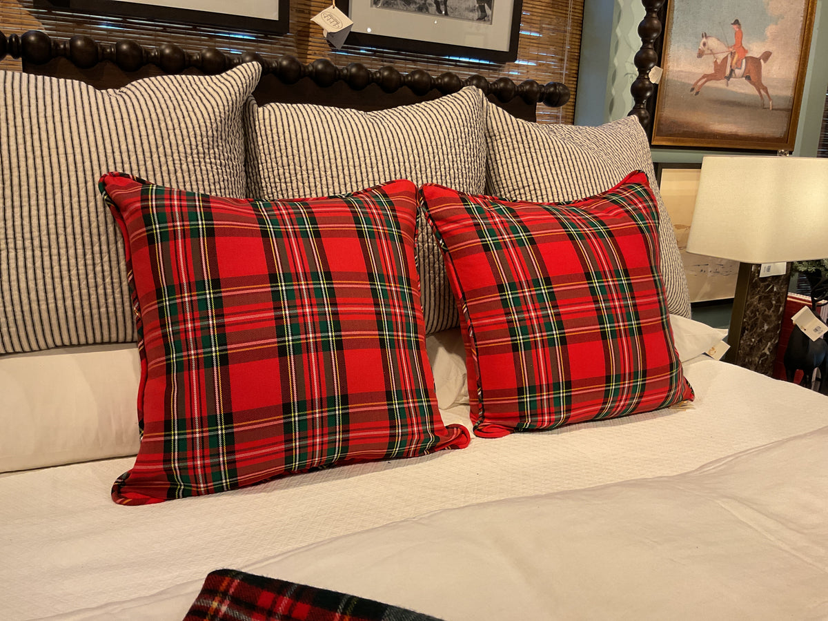 Ancient Stewart w/ Self Cord Pillow Sham