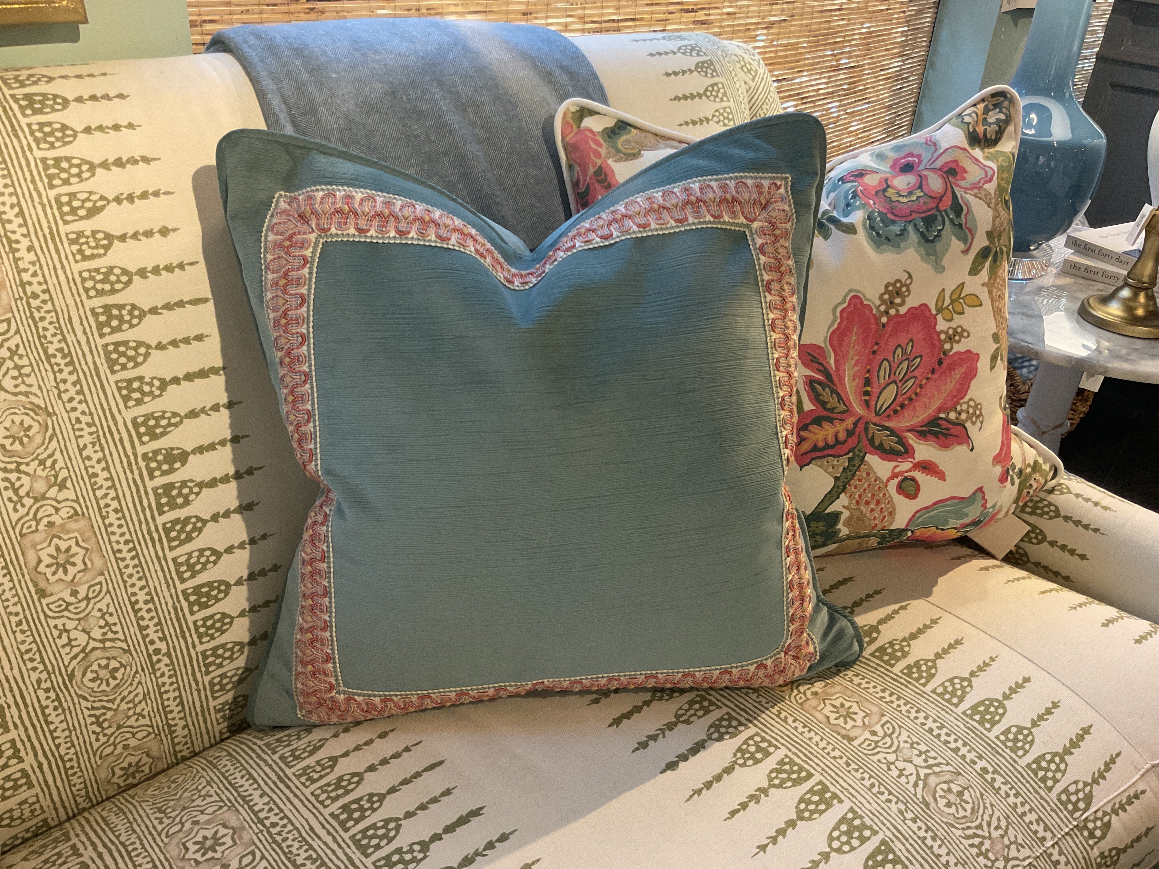 Nelson Laguna w/ CLC200 Tape Pillow Sham