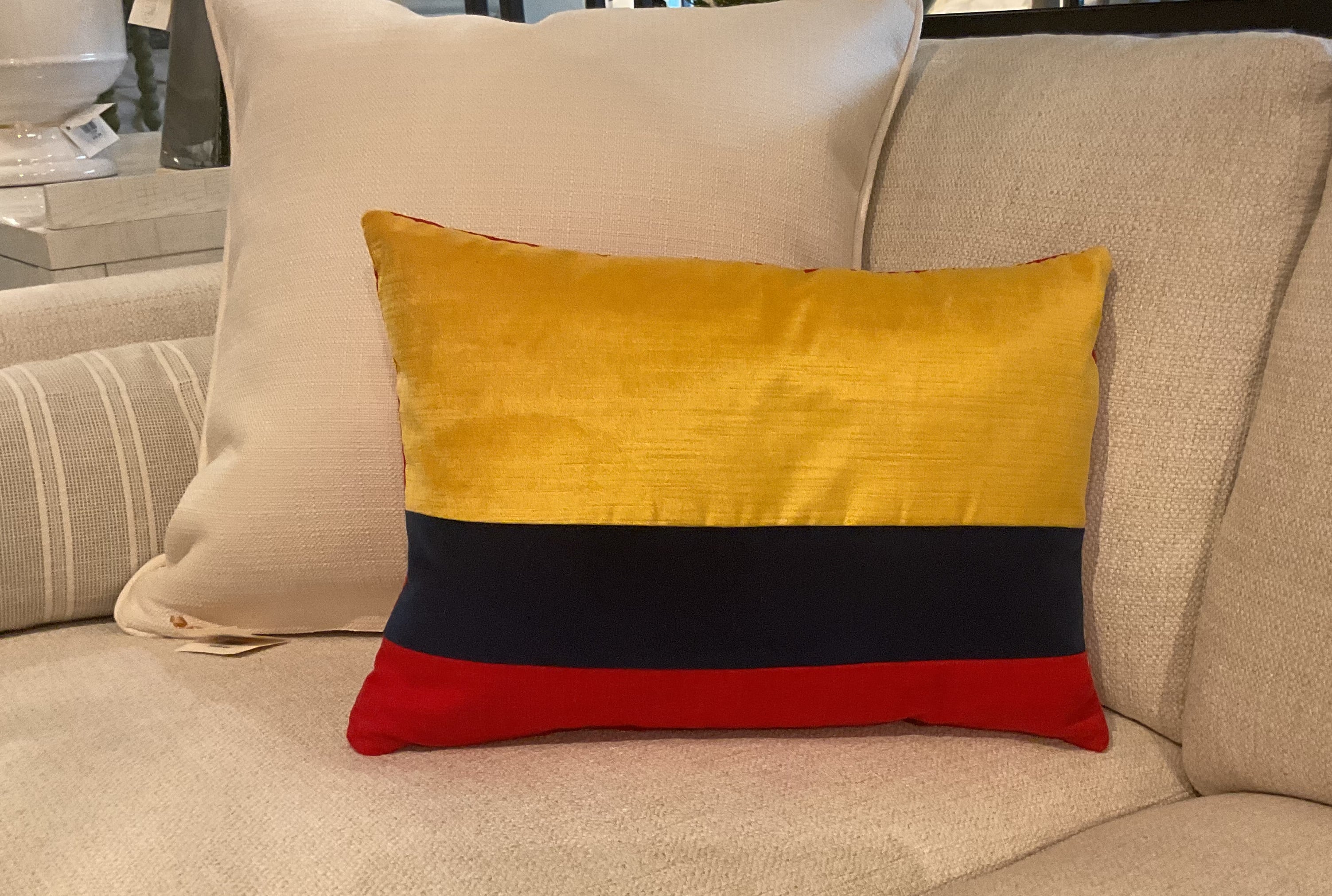 Ecuador Pillow