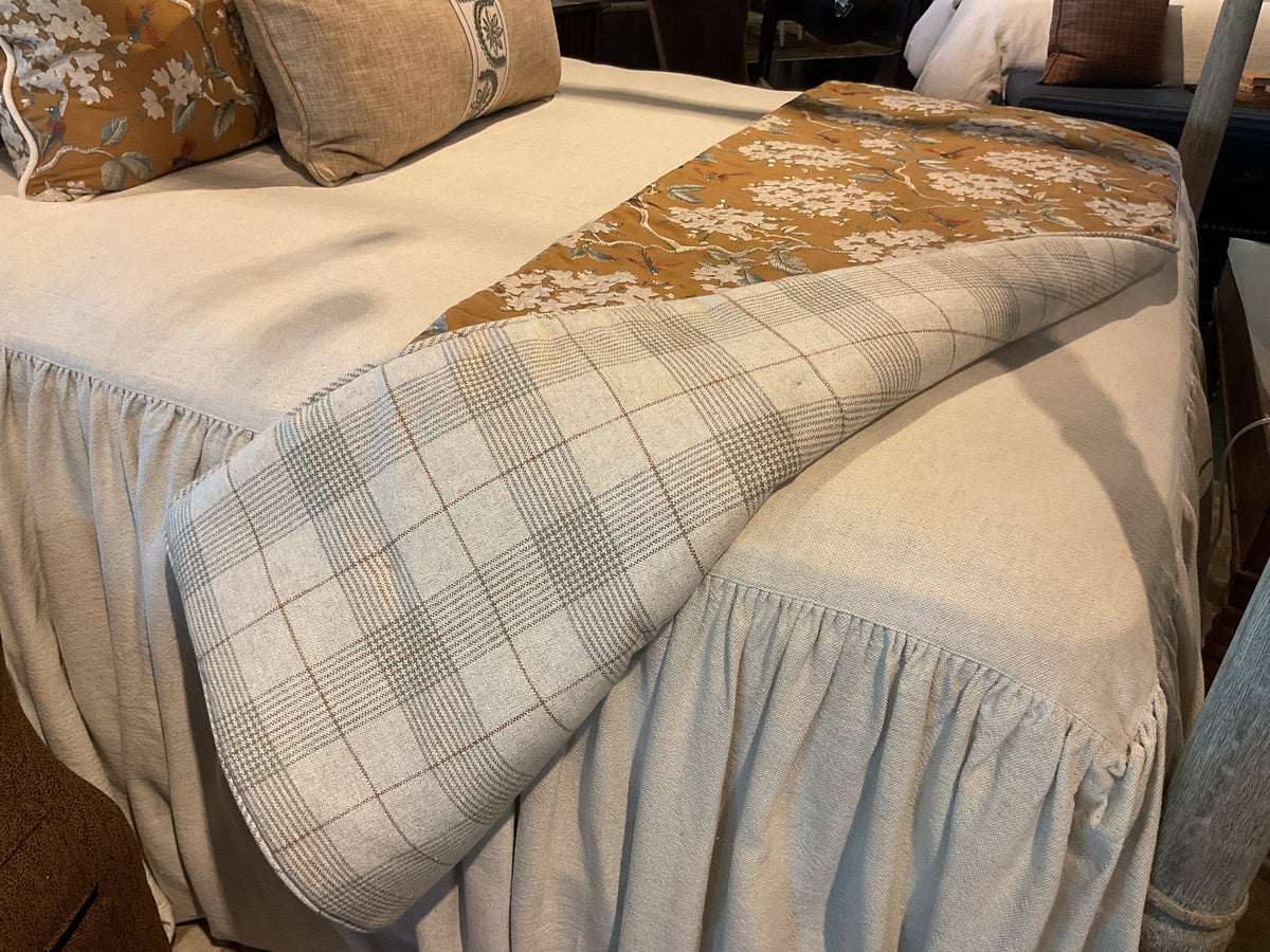 Pheasant Forest Bedscarf