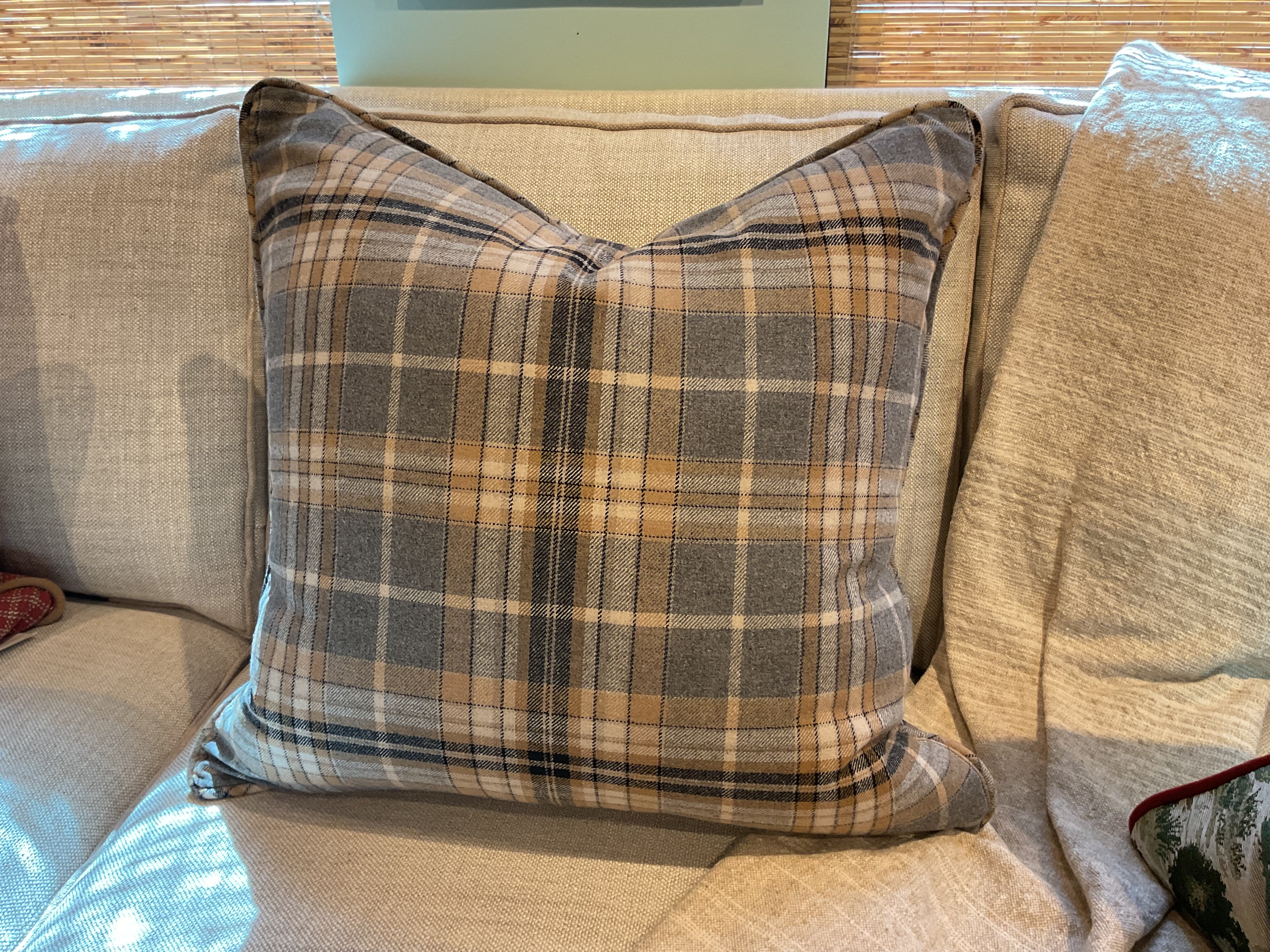 Bennett w/ Self Cord