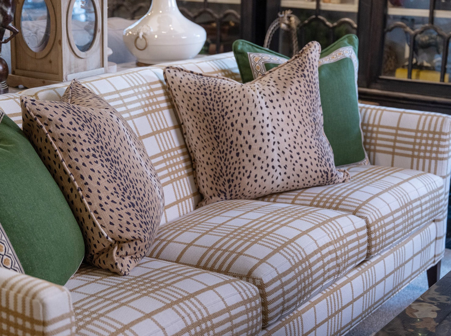 Forest Hide w/ Self Cord Pillow Sham