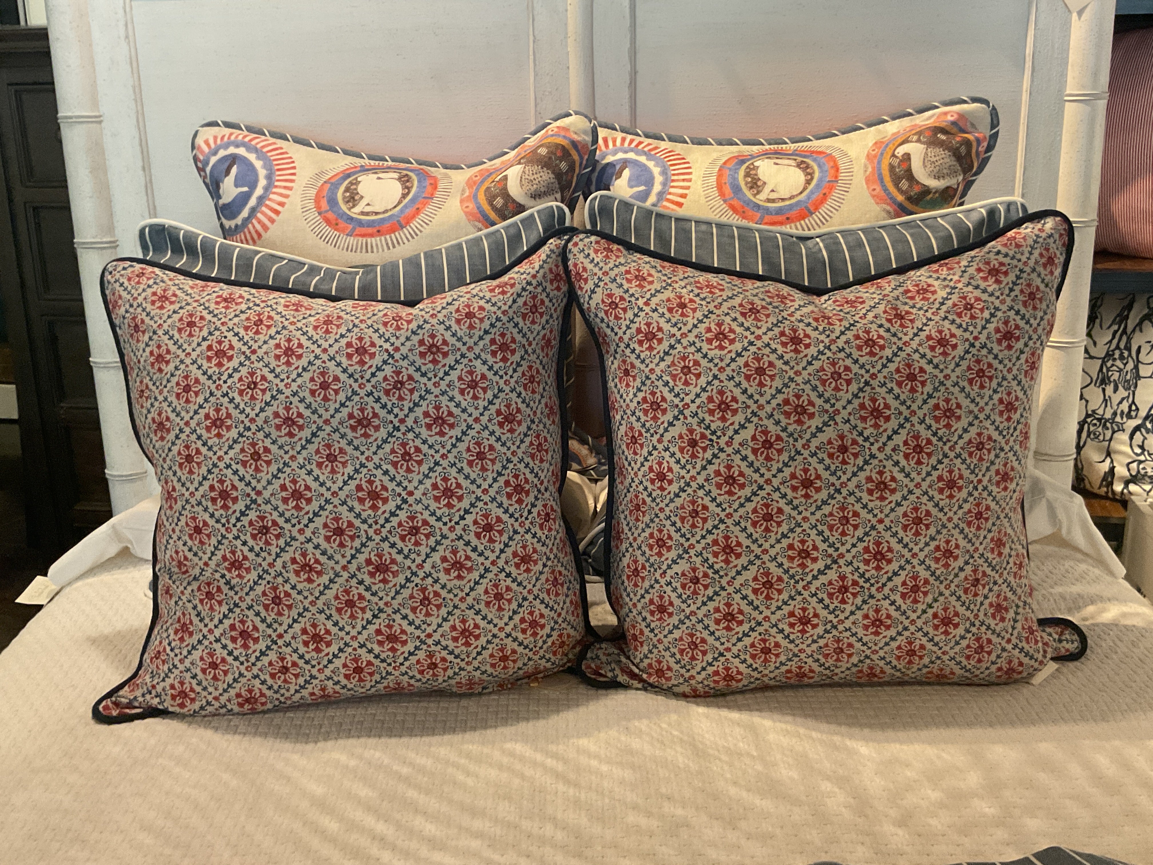 Red, White & Bloom w/ Navy Cord