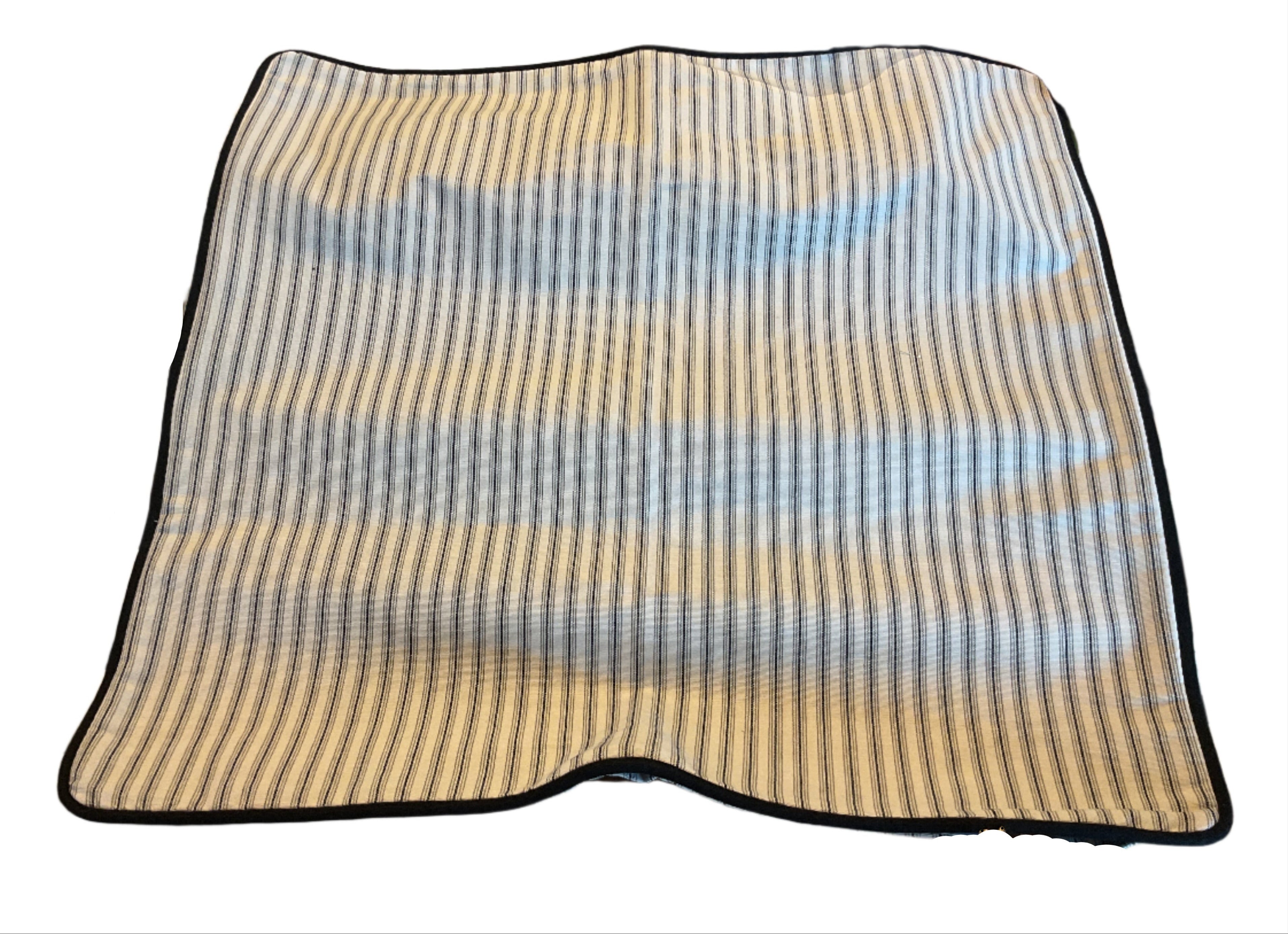 Catalina Black Pearl w/ Black Cord