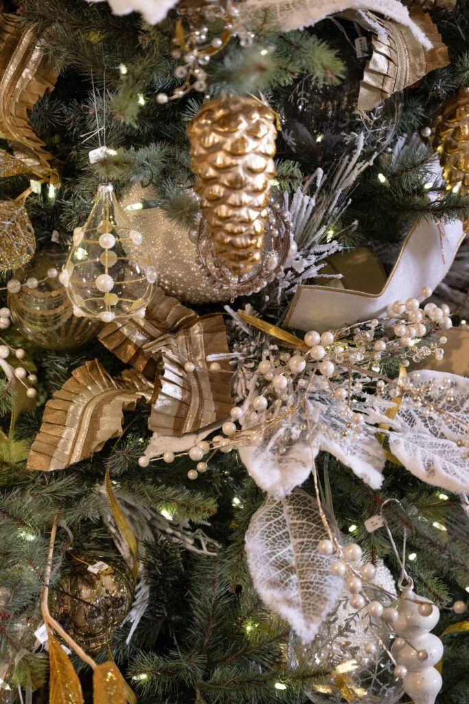 Unveiling Gilded Traditional: A Timeless Christmas Elegance - Nell Hill's